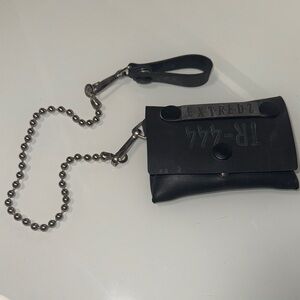 Black Rubber Wallet On Chain